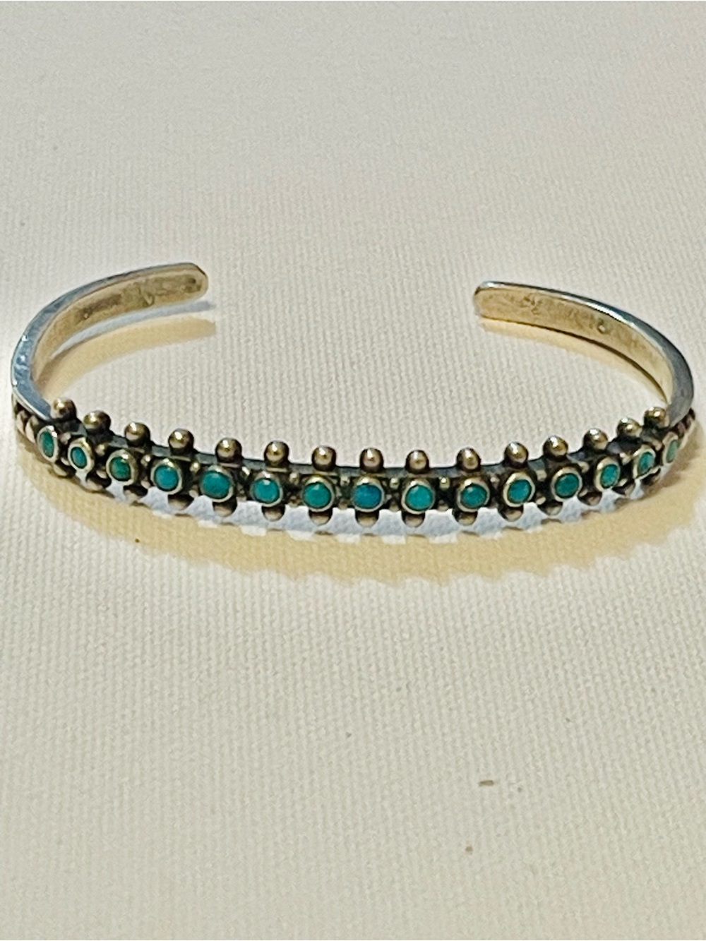 Vtg Sterling Native American Navajo
Turquoise Petite Point Cuff Bracelet 6 "